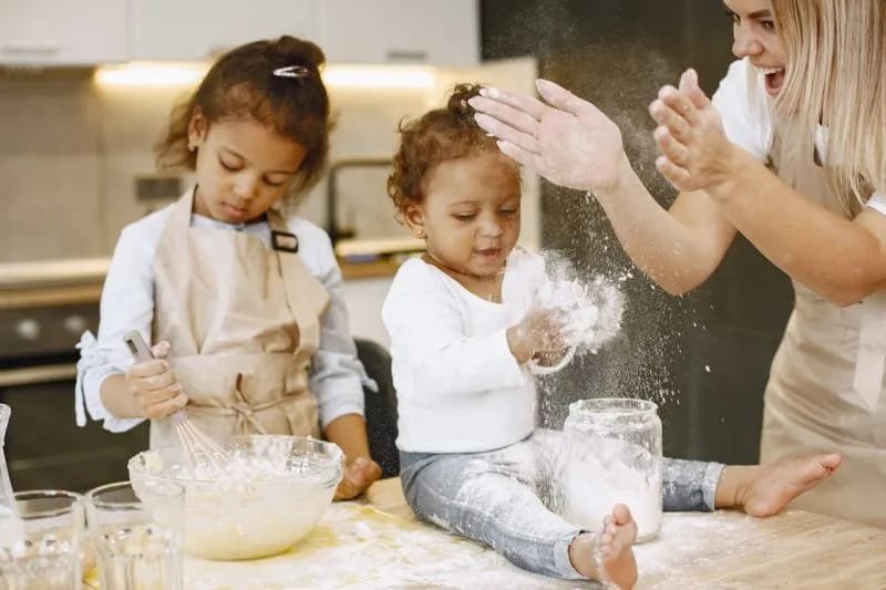 Stimulasi Sensorik Perkembangan Anak Bisa Dibuat dari Bahan Rumahan 1 IMG 20250723 WA0056