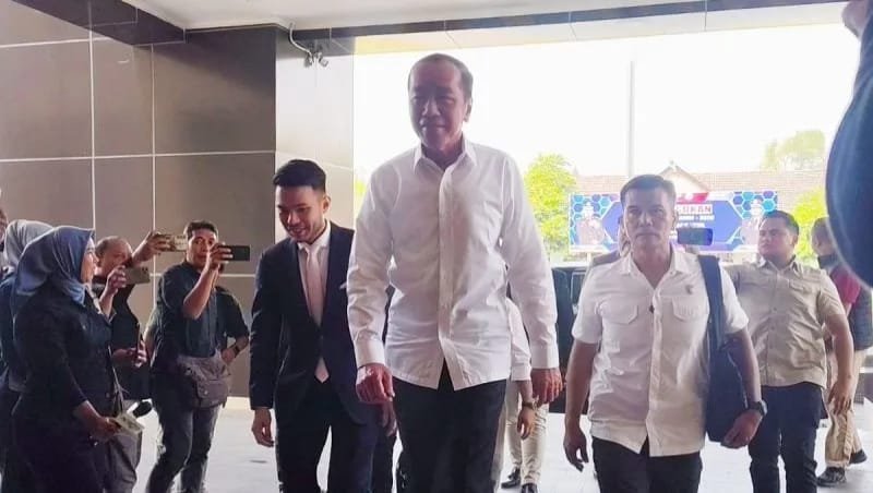 Presiden RI ke-7, Jokowi Datangi Polresta Surakarta Terkait Pemeriksaan Kasus Ijazah 1 IMG 20250723 WA0059