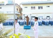 Pimpin Apel Pagi di SMAN 1 Amuntai, Bupati Titip Pesan Waspada Bahaya Narkoba 20 Pimpin Apel Pagi di SMAN 1 Amuntai, Bupati Titip Pesan Waspada Bahaya Narkoba