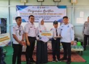 Bupati HST Serahkan 1.301 Seragam Sekolah Peserta Didik Baru 13 Bupati HST Serahkan 1.301 Seragam Sekolah Peserta Didik Baru