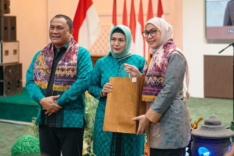 hAL 6 3 klm bjb 1 15