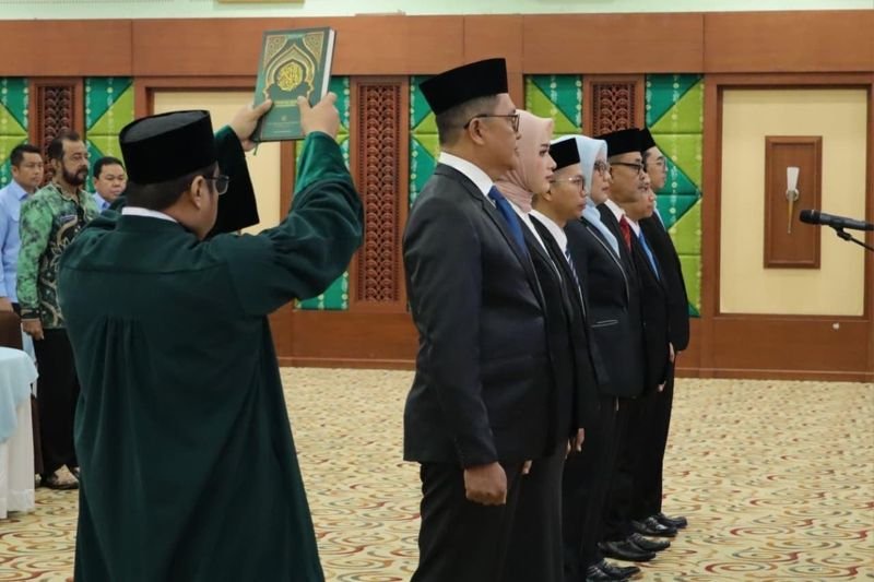 1 15 klm Pelantikan KPID