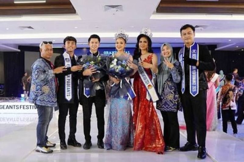 1 2 klm raih pariwisata