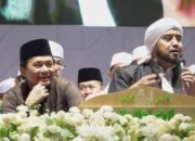 Wagub Kalsel dan Warga HSU Bersalawat Bersama Habib Syech 11 Wagub Kalsel dan Warga HSU Bersalawat Bersama Habib Syech