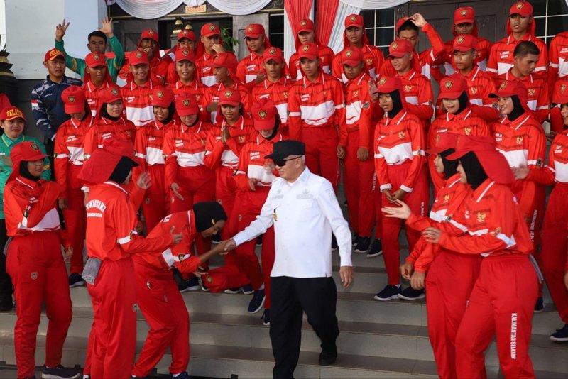 1 45 klm Kontrak Pemprov 6 Gubernur Kalsel H muhidin motivasi Paskibraka