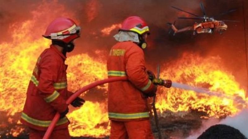 Pembasahan Ring 1 Melindungi Bandara 1 1 utama 5 klm 6 vm bakar