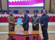 Wabup Firdaus, Sampaikan Pidato Penetapan Hasil Evaluasi Gubernur Kalteng Terkait RPJMD. 25 Wabup Firdaus, Sampaikan Pidato Penetapan Hasil Evaluasi Gubernur Kalteng Terkait RPJMD.