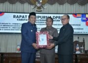 Bupati HSS Sampaikan Ranperda Perubahan Susunan OPD 18 Bupati HSS Sampaikan Ranperda Perubahan Susunan OPD