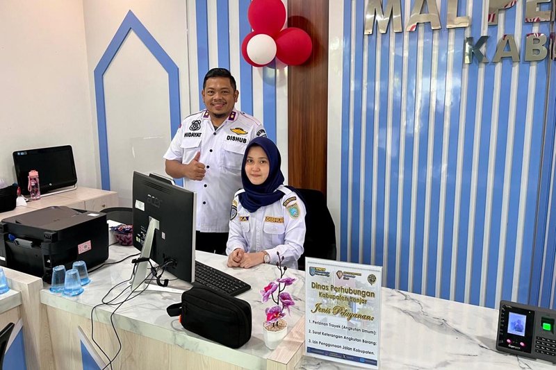 Hal 4 3 Klm Martapura Resmikan pelayanan