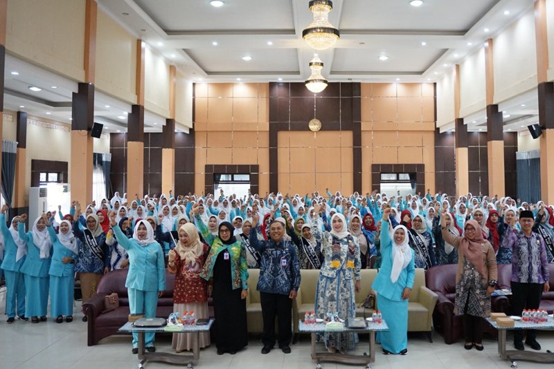 Hal 4 4 KLm Martapura Pengurus Himpaudi