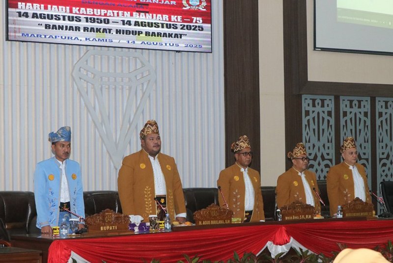 Pemkab Banjar Komitmen Tingkatkan Infrastruktur, IPM, Pelayanan Publik 1 Hal 4 4 klm Martapura Paripurna istimewa