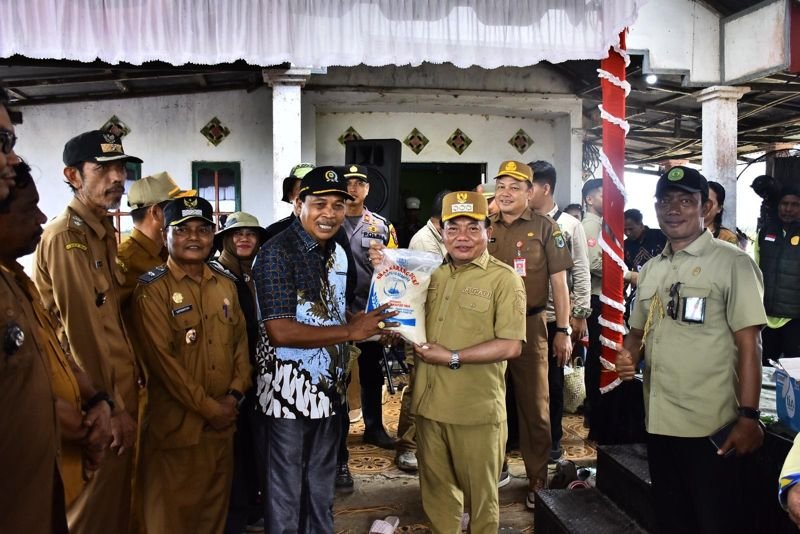 Hal 4 Foto kontrak Kapuas 21