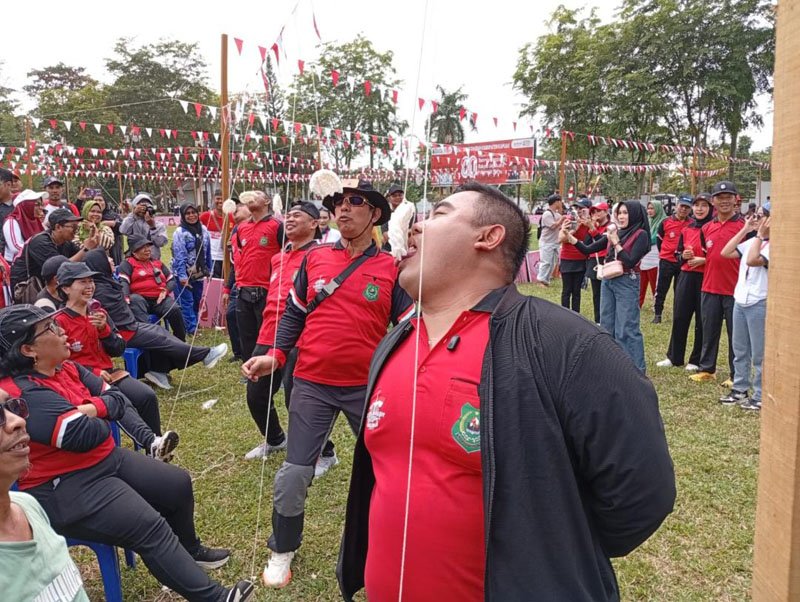 Hal 4 foto kontrak Kapuas 18