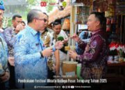 Mewakili Wali Kota HM Yamin Sekda Banjarmasin, Ikhsan Budiman Ikuti Pembukaan Festival Wisata Budaya Pasar Terapung 2025 40 Mewakili Wali Kota HM Yamin Sekda Banjarmasin, Ikhsan Budiman Ikuti Pembukaan Festival Wisata Budaya Pasar Terapung 2025
