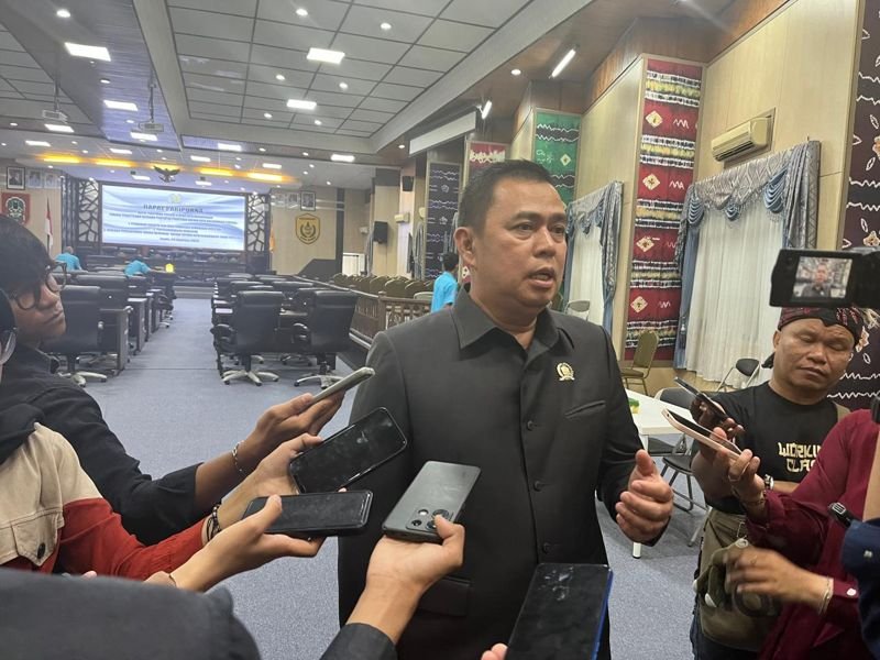 Hal 5 3 KLm foto atasI Isnaini