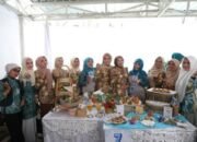 Menu Masakan Ikan Kreasi Kader PKK HSU bersama Dinas Perikanan Raih Juara 41 Menu Masakan Ikan Kreasi Kader PKK HSU bersama Dinas Perikanan Raih Juara