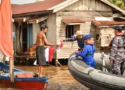 Sambut HUT RI 80, Lanal Banjarmasin Bagikan 1000 Benderah Merah Putih 36 Sambut HUT RI 80, Lanal Banjarmasin Bagikan 1000 Benderah Merah Putih