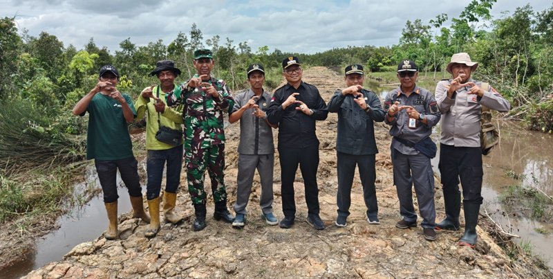 Bupati Tinjau Pembangunan JUT Desa Jirak 1 Hal 9 TABALONG Adv 3 klm 3