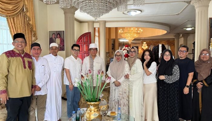 Haul Pendiri Kalimantan Post dan 100 Hari H Ari Taruna Berjalan Khidmat