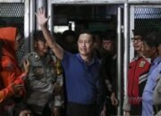 Usai Terima Abolisi, Mantan Menteri Perdagangan Tom Lembong Resmi Bebas dari Rutan Cipinang 9 Usai Terima Abolisi, Mantan Menteri Perdagangan Tom Lembong Resmi Bebas dari Rutan Cipinang