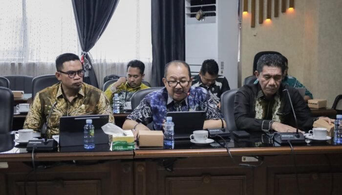 Komisi II DPRD Kalsel Dorong Optimalisasi BUMD dalam RDP KUA-PPAS 2026 bersama Empat BUMD 3 IMG 20250802 WA0052