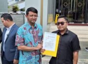 Mantan Menteri PerdaganganTom Lembong Laporkan Tiga Hakim yang Vonis Dirinya ke MA