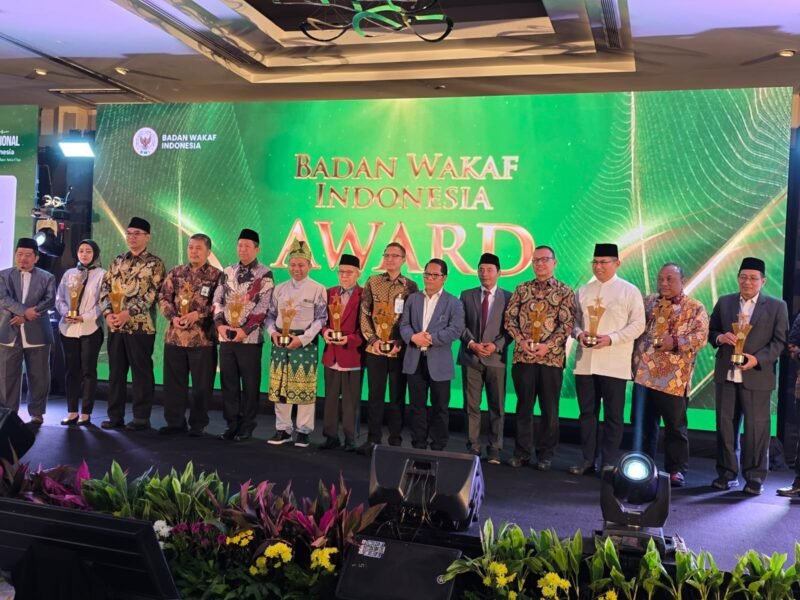 Perkuat Komitmen Sinergi Wakaf Uang, BSI Raih Penghargaan Mitra Strategis BWI Tahun 2025 1 IMG 20250806 WA0035 e1754472323522