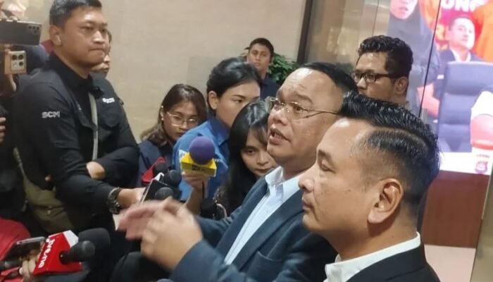 Mantan Gubernur Jabar Ridwan Kamil yang Ajukan Permohonan Tes DNA
