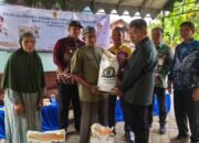 Bupati HST Salurkan Bantuan Beras CPP
