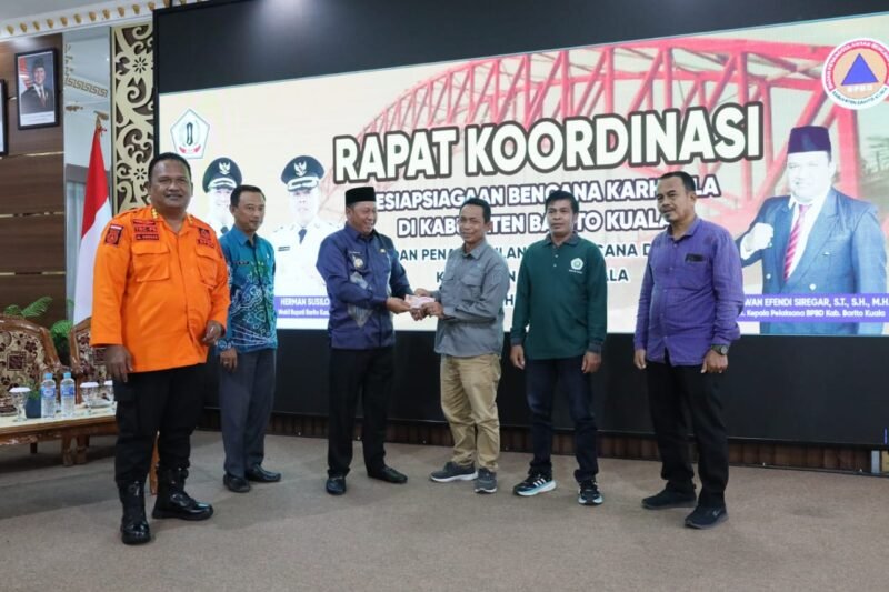 Pemkab Batola Gelar Rapat Kesiapsiagaan Bencana Karhutla 1 IMG 20250811 WA0031 e1754910118562