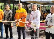 Miliki Rumah Produksi, Dorong Kualitas dan Kuantitas Kain Sasirangan Khas Tapin. 11 Miliki Rumah Produksi, Dorong Kualitas dan Kuantitas Kain Sasirangan Khas Tapin.