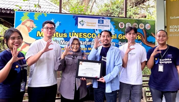 SBI Bersama Echoes of Borneo Selenggarakan Sekolah Konservasi Alam di Stasiun Riset Bekantan Pulau Curiak