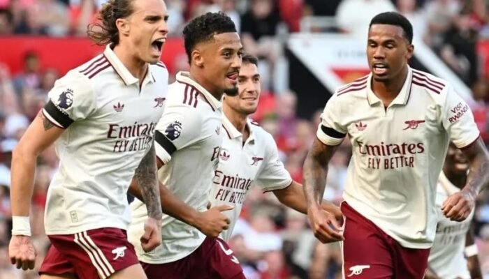 Arsenal Permalukan Tuan Rumah Manchester United