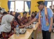 Gubernur Tinjau Program Makan Bergizi Gratis di SMAN 3 Palangka Raya 30 Gubernur Tinjau Program Makan Bergizi Gratis di SMAN 3 Palangka Raya