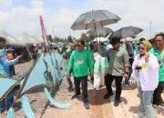 Bupati H Bahrul Ilmi Sebut Festival Kite Bisa Menjadi Daya Tarik Wisata 34 Bupati H Bahrul Ilmi Sebut Festival Kite Bisa Menjadi Daya Tarik Wisata