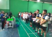30 Pasangan Tenaga Kesehatan RamaikanKejuaraan Bulutangkis Mels Cup V1