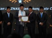 Bupati HST Terima Penghargaan BAZNAS Award 2025 38 Bupati HST Terima Penghargaan BAZNAS Award 2025