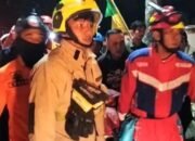 Ini Kronologi Tiga Korban Tewas dan Lima Luka-luka Akibat Pembakaran Kantor DPRD Makassar 16 Ini Kronologi Tiga Korban Tewas dan Lima Luka-luka Akibat Pembakaran Kantor DPRD Makassar
