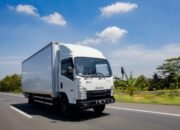 Beli Isuzu ELF NMR, Gratis Filter Solar dan Garansi Mesin Lebih Panjang