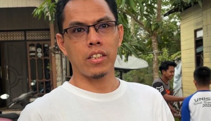 Blusukan ke Sungai dan Jalan Setapak, Tim Uniska Pastikan KIP Kuliah Tepat Sasaran Hingga ke Pelosok Kalimantan