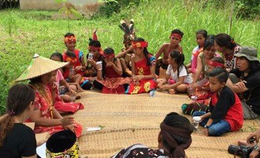 Menghidupkan Kearifan Lokal: Belajar dari Pedalaman untuk Masa Depan Pendidikan Indonesia 1 culture 1