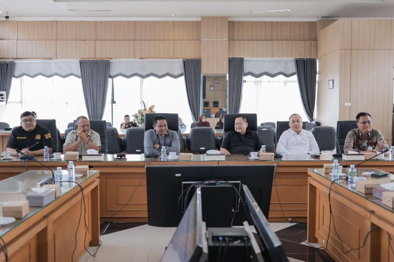 hAL 6 3 klM dprd kALSEL