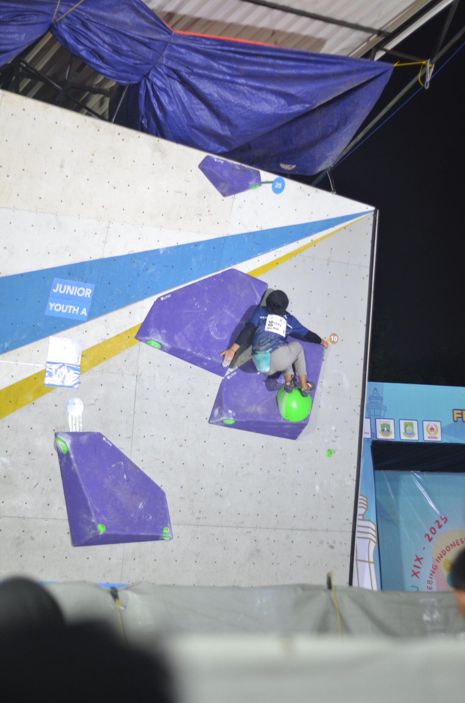 8 Atlet panjat tebing putri scaled