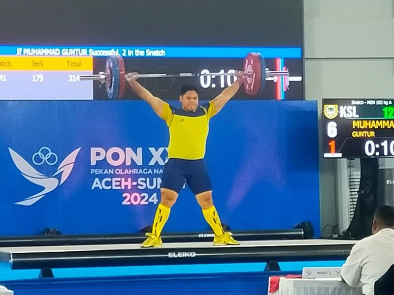 8 HL Lifter angkat besi kalsel