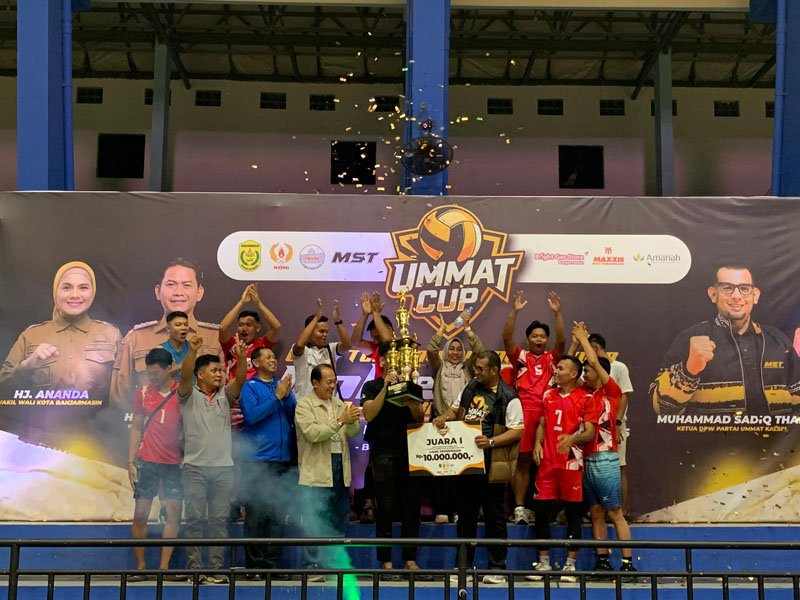 8 Turnamen bola voli