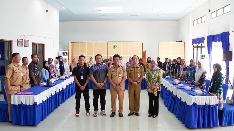 UMKM HSS Dibimbing Peningkatan Kualitas Produk dan Rencana Bisnis 1 Hal 12 HSS 1 3 klm 15