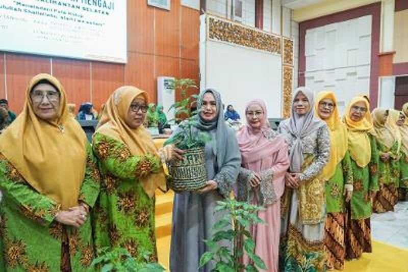 Ketua PKK Tapin Apresiasi Gerakan Perempuan Mengaji 1 Hal 12 Tapin 35 klm 1