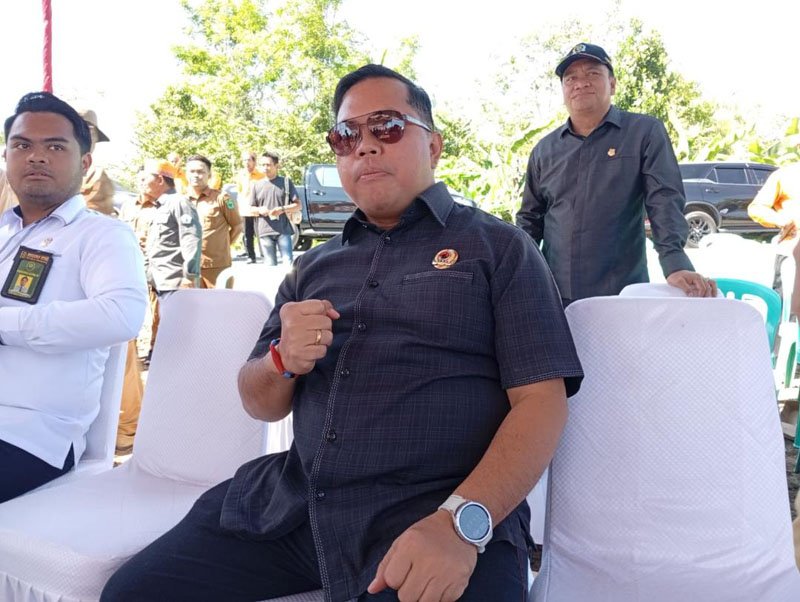 Hal 4 Foto kontrak Kapuas 15