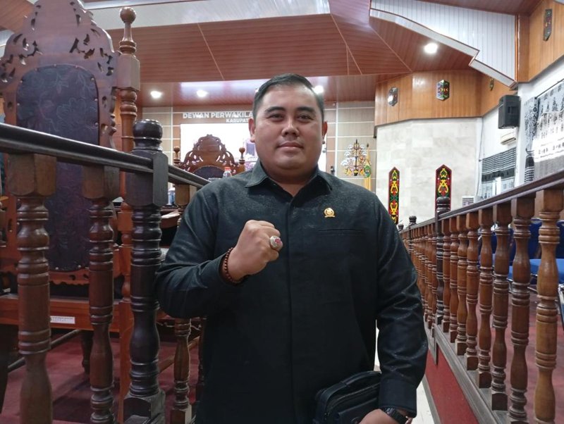 Hal 4 Foto kontrak Kapuas 9