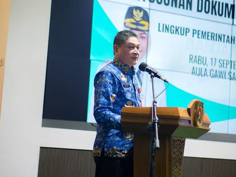 Hal 6 2 KLm BJB Asisten I Setdako Banjarbaru Drs. Abdul Basid